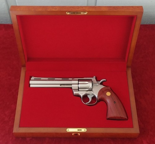 Colt revolver python - revolver,